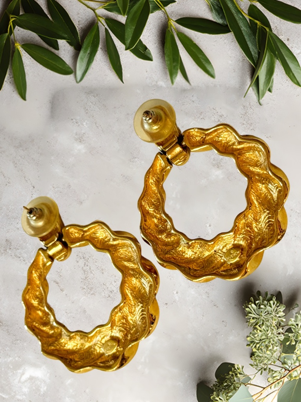 Vintage GIVENCHY 80s Gold Door Knocker Pierced Power Dressing Earrings - Picture 2 of 6